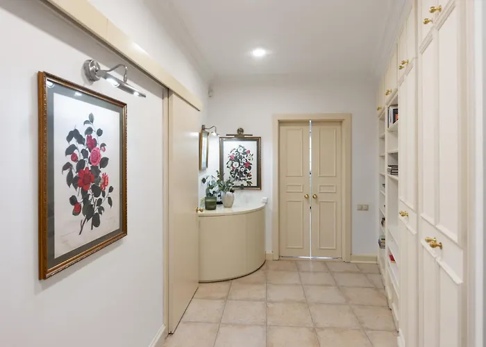 President Boutique #8 By Goodnite Cz Apartamento *