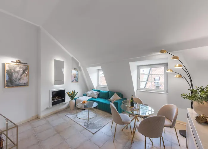 President Boutique #8 By Goodnite Cz *